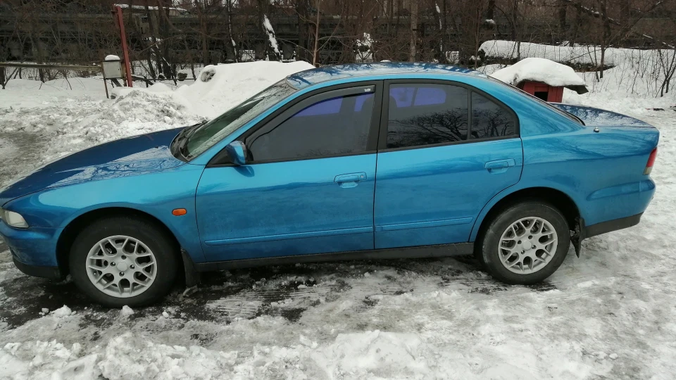 Mitsubishi Galant 4