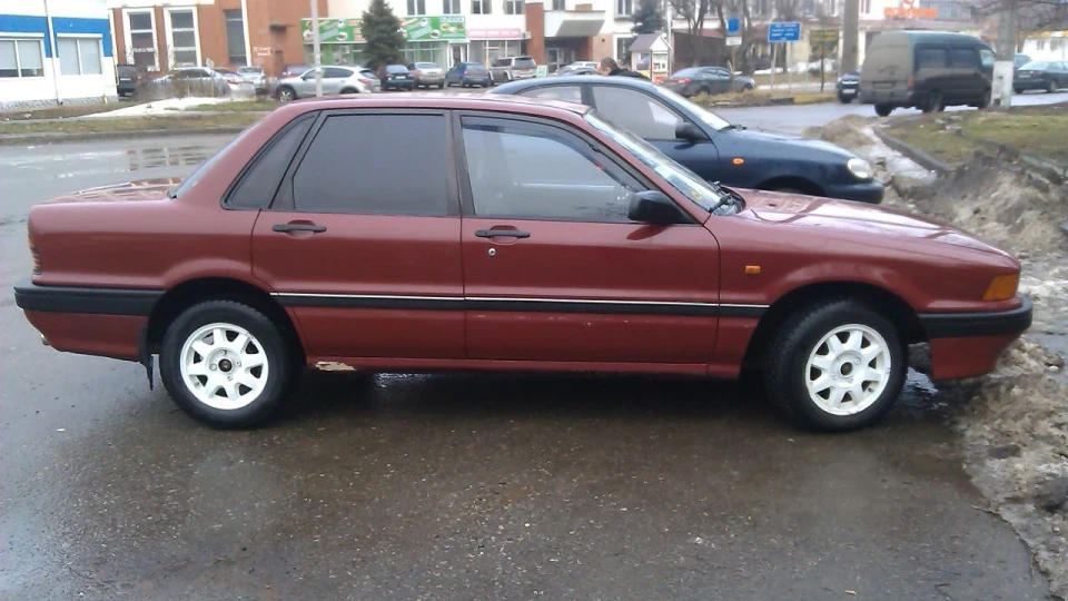 Mitsubishi Galant