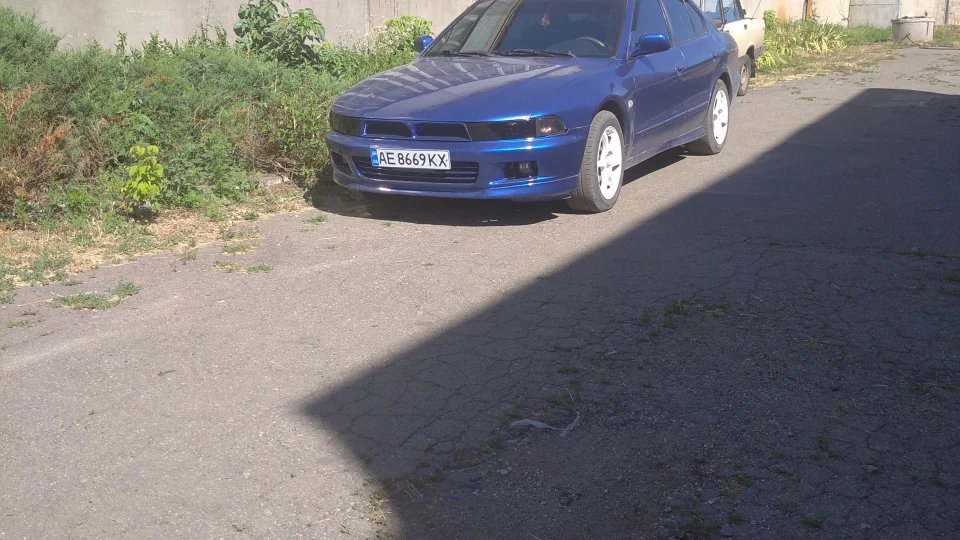 Mitsubishi Galant