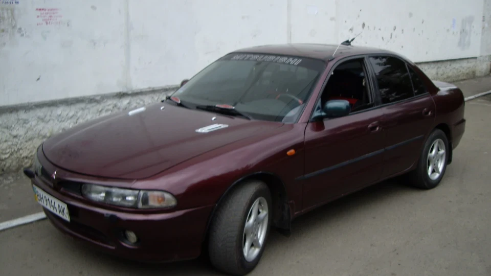 Mitsubishi Galant 4
