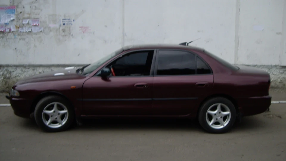 Mitsubishi Galant 5