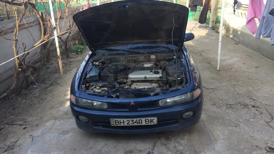 Mitsubishi Galant