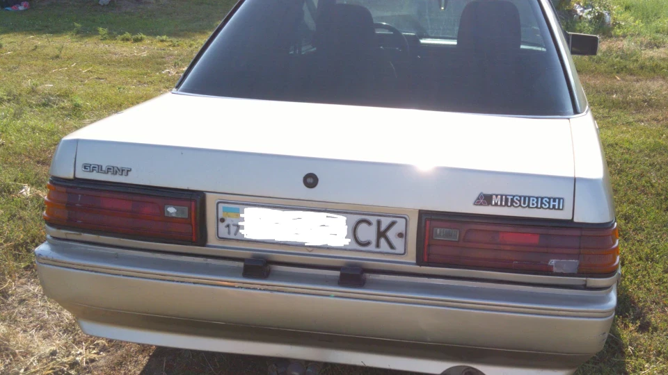 Mitsubishi Galant 4