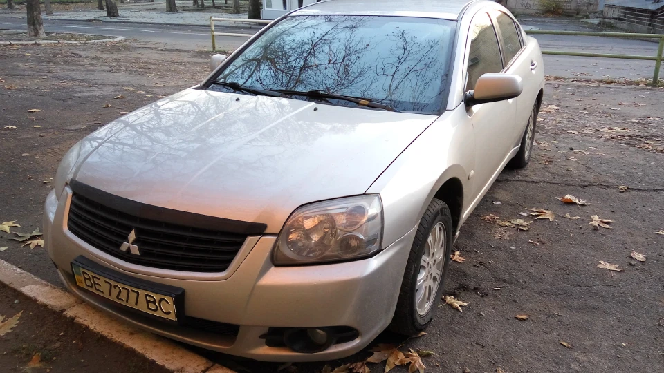 Mitsubishi Galant 4