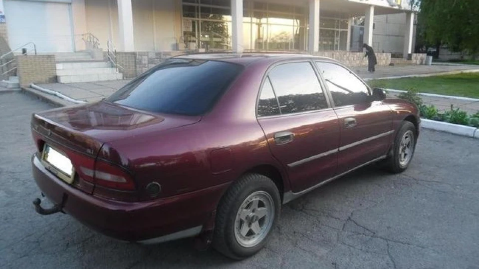 Mitsubishi Galant 2