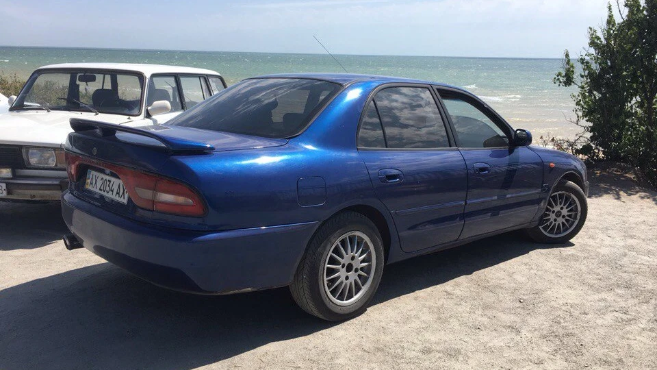 Mitsubishi Galant