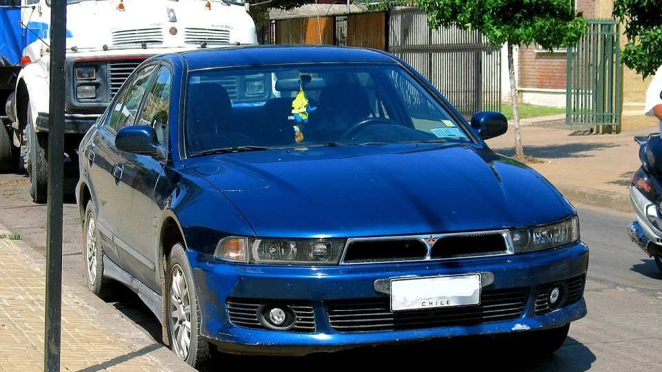 Mitsubishi Galant
