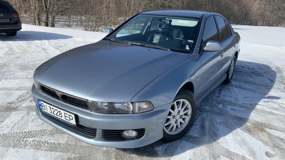 Mitsubishi Galant