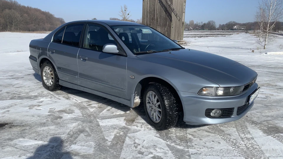 Mitsubishi Galant 3