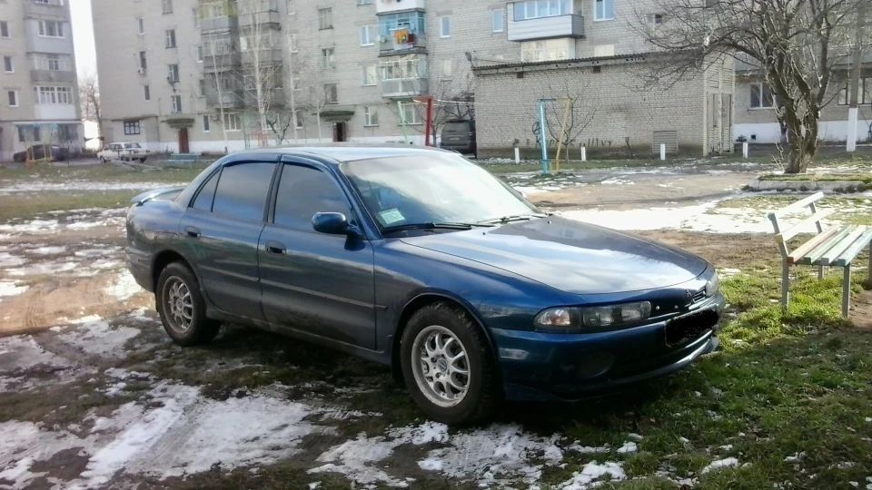 Mitsubishi Galant 2