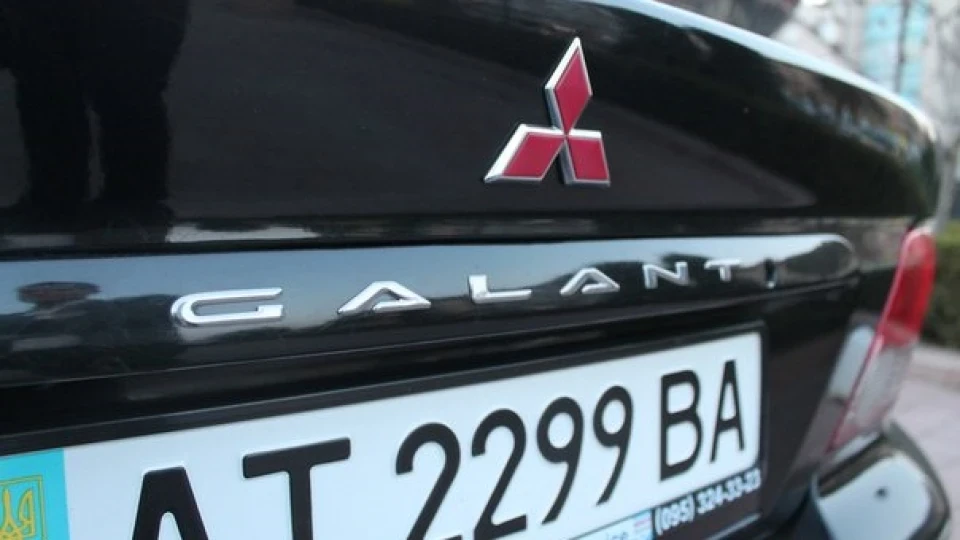 Mitsubishi Galant 5