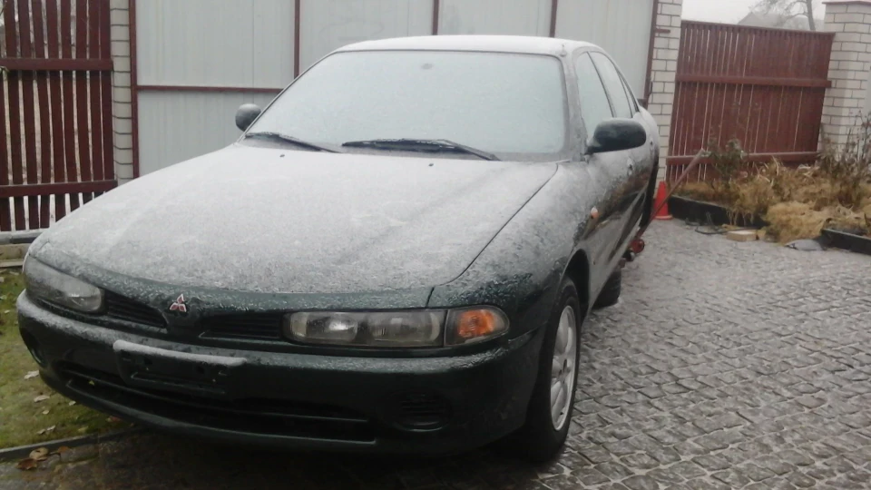 Mitsubishi Galant 2