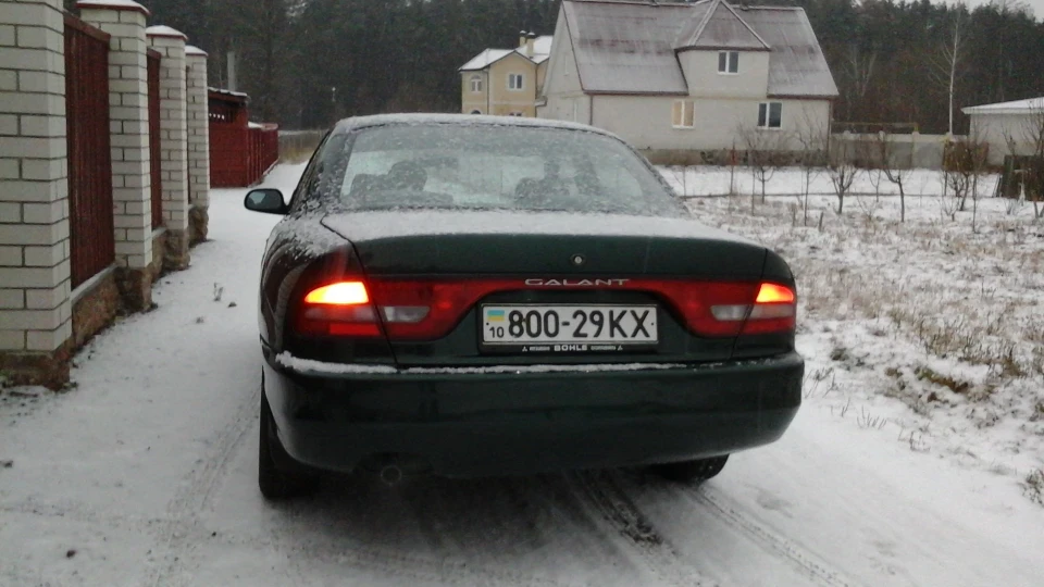 Mitsubishi Galant 3