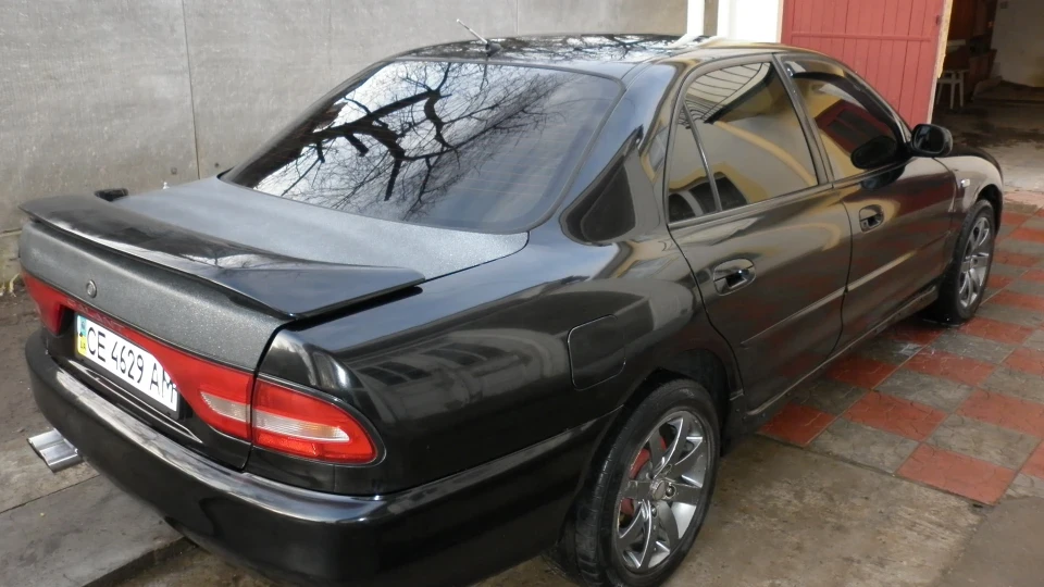 Mitsubishi Galant 2