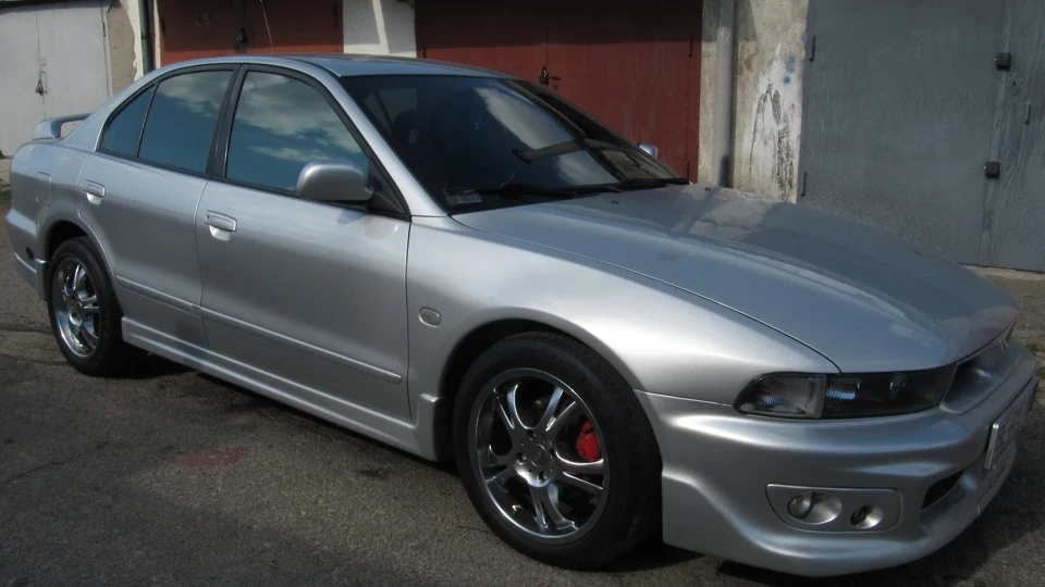 Mitsubishi Galant