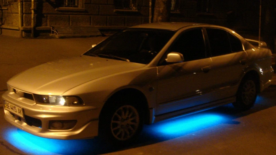 Mitsubishi Galant 2