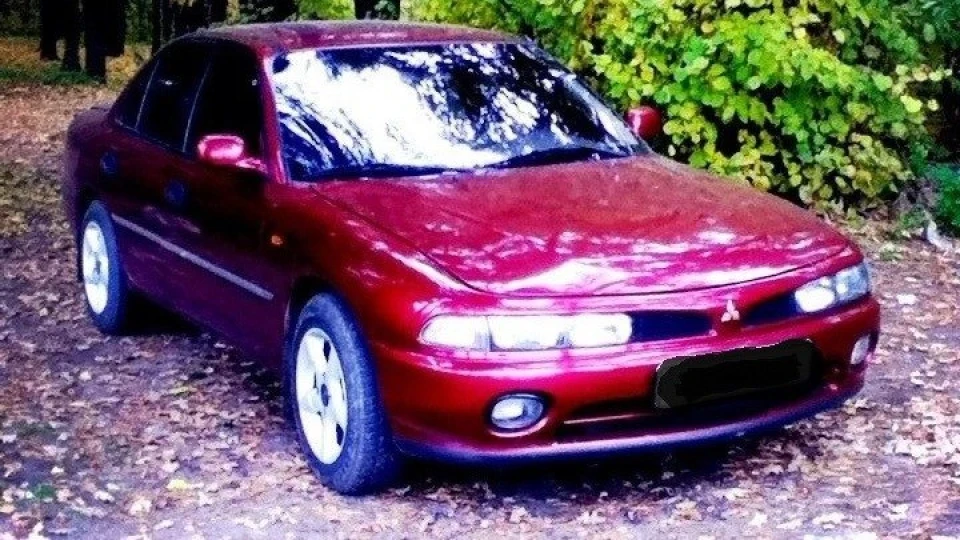 Mitsubishi Galant 4