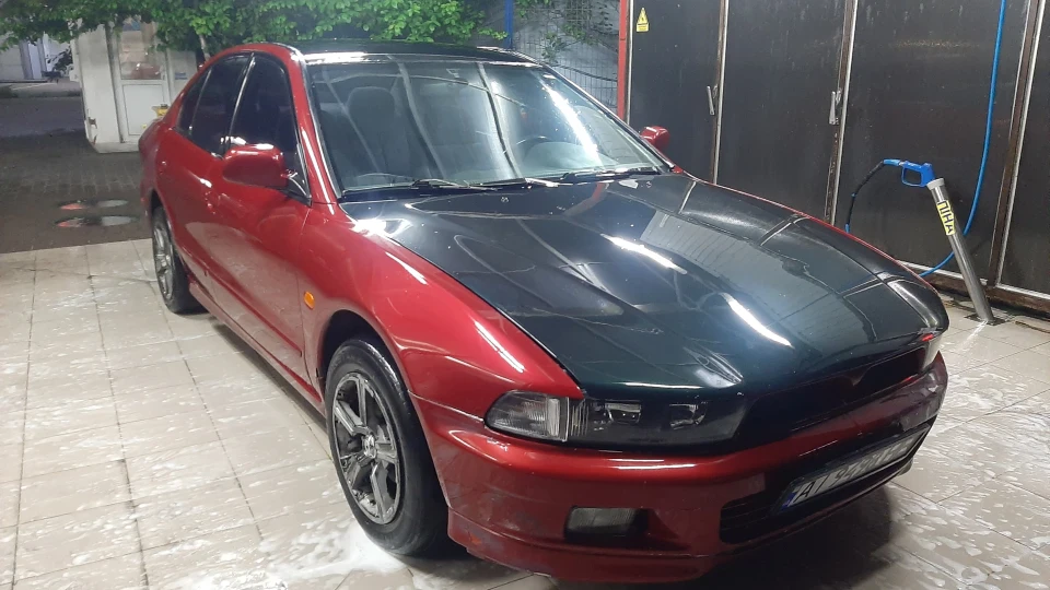 Mitsubishi Galant 3