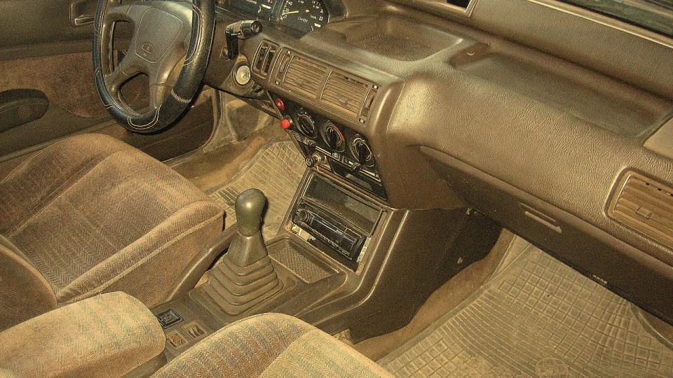 Mitsubishi Galant 2