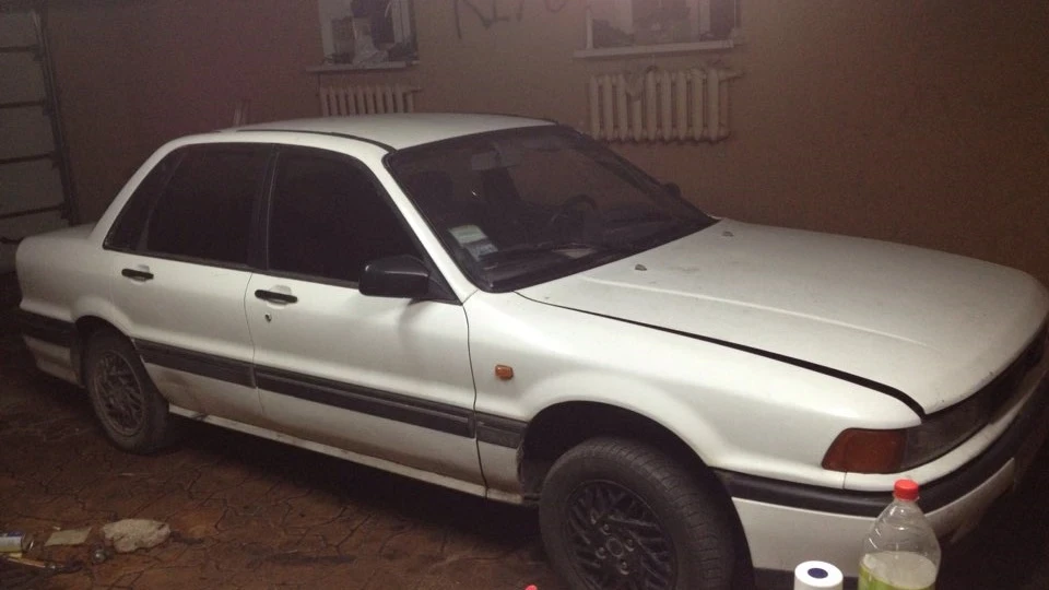 Mitsubishi Galant 2