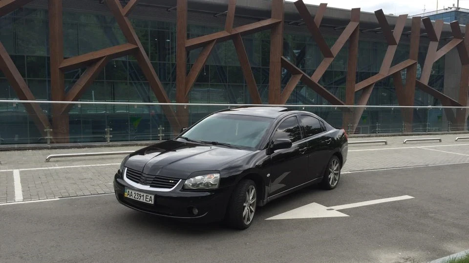 Mitsubishi Galant 3