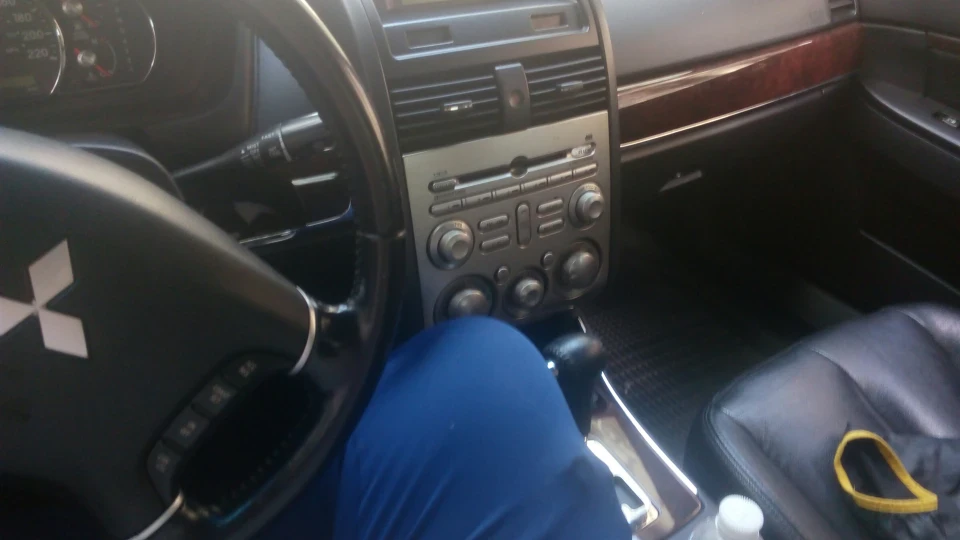 Mitsubishi Galant 2