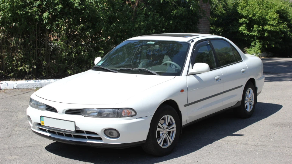 Mitsubishi Galant