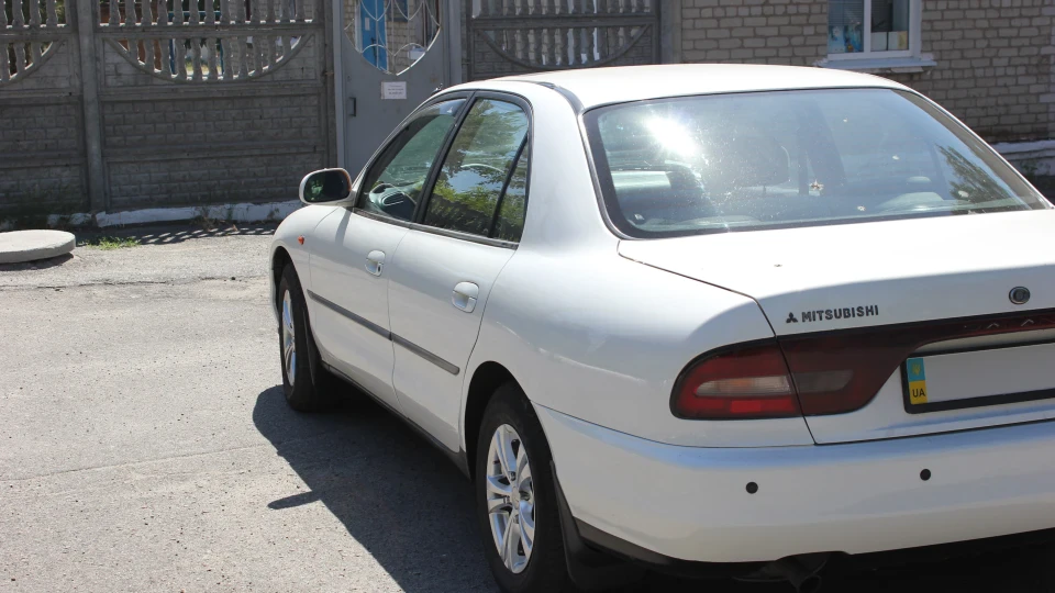 Mitsubishi Galant 5