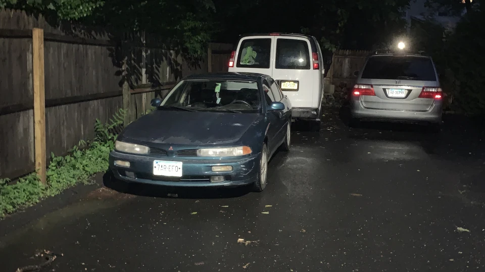 Mitsubishi Galant 3