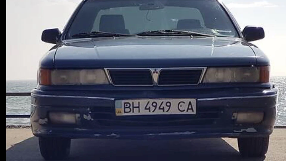 Mitsubishi Galant 2
