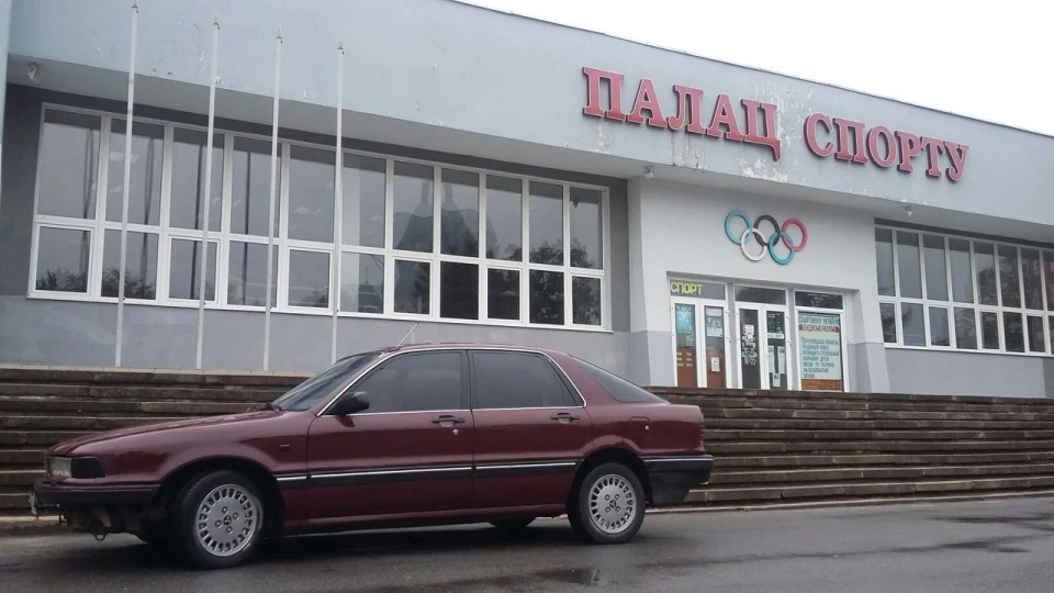 Mitsubishi Galant 2