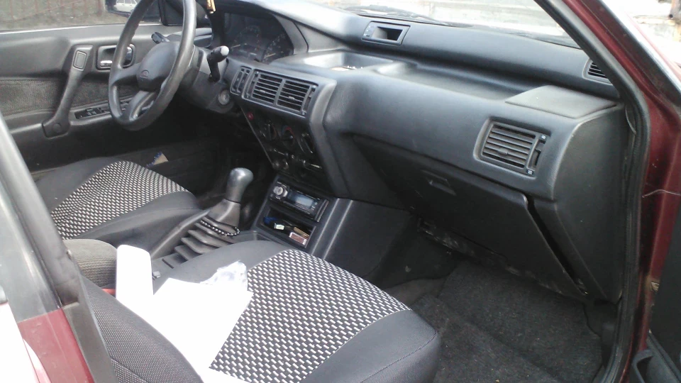 Mitsubishi Galant 3