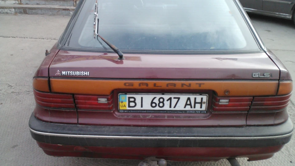 Mitsubishi Galant 4
