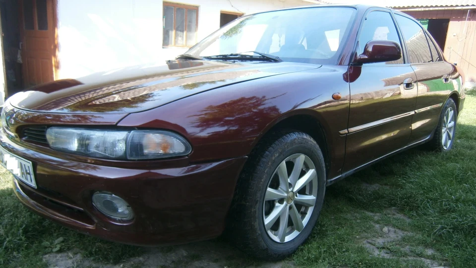Mitsubishi Galant