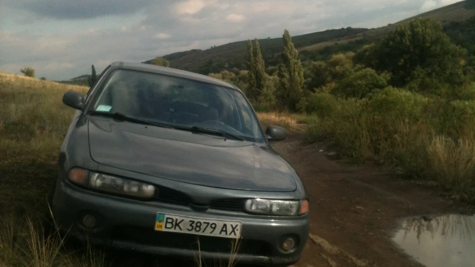 Mitsubishi Galant 3