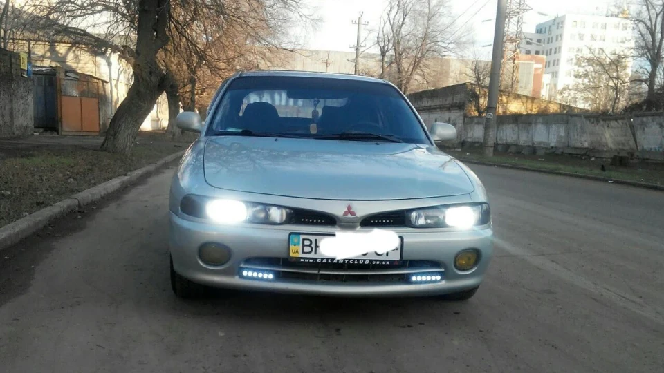 Mitsubishi Galant 4