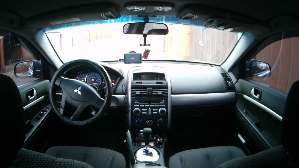 Mitsubishi Galant 3