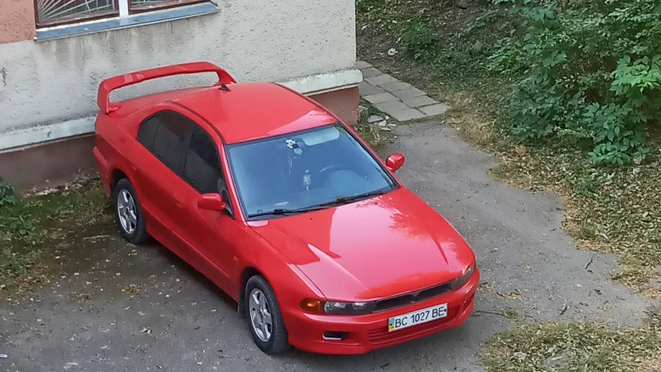 Mitsubishi Galant