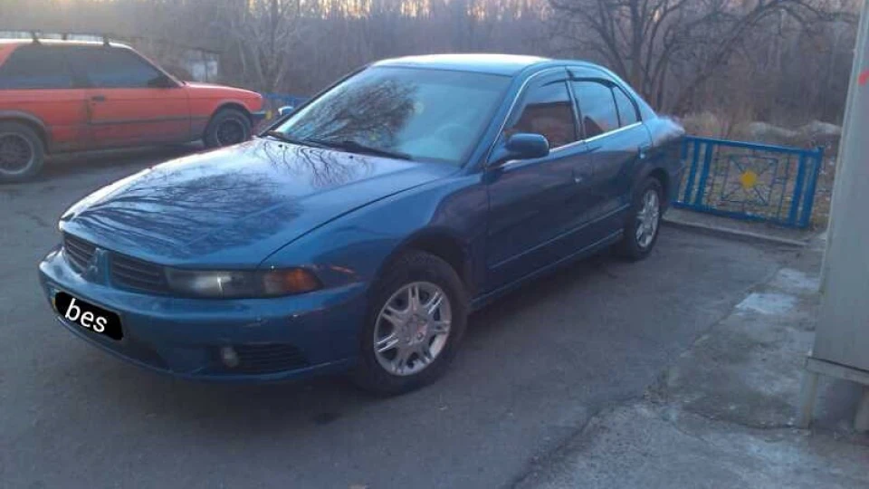 Mitsubishi Galant