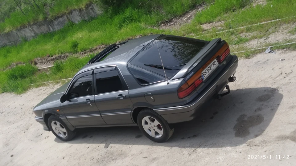 Mitsubishi Galant 2