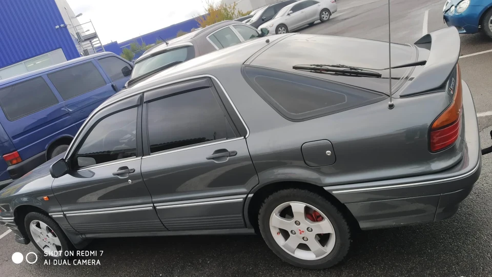 Mitsubishi Galant 4