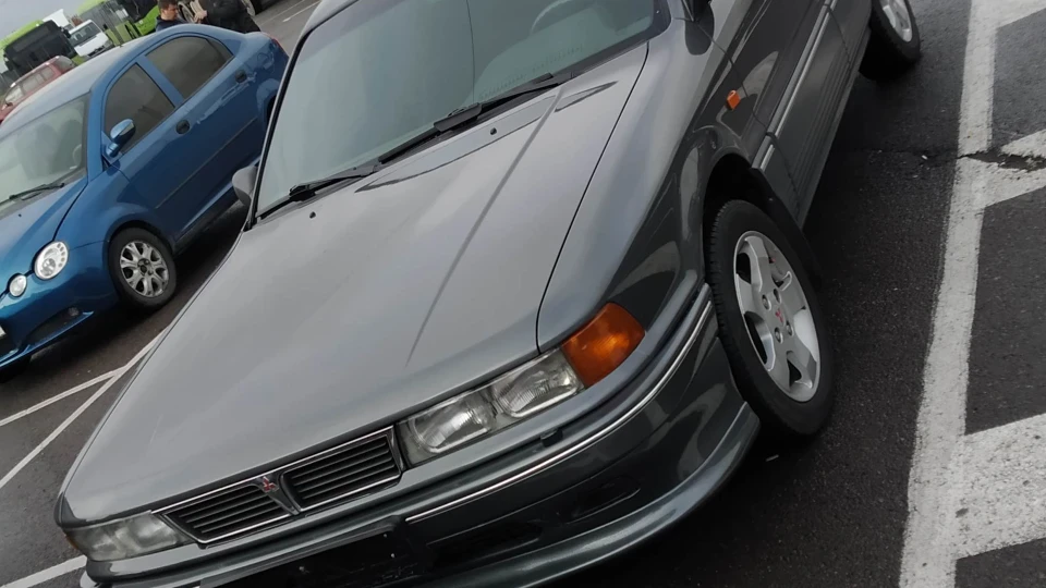 Mitsubishi Galant 5