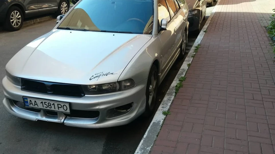 Mitsubishi Galant 5