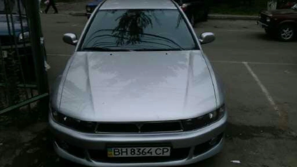 Mitsubishi Galant