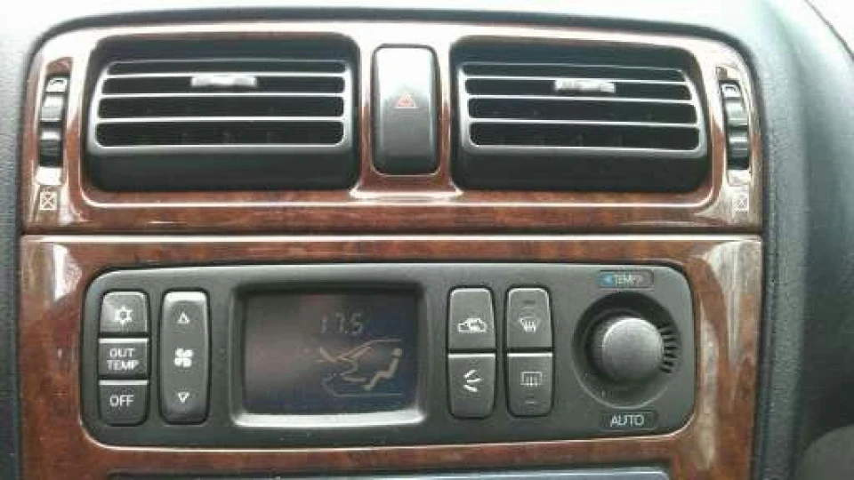 Mitsubishi Galant 4