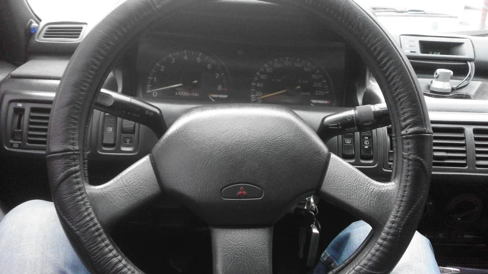 Mitsubishi Galant