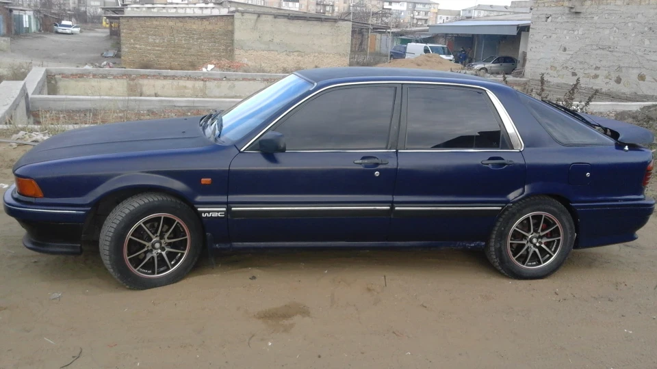 Mitsubishi Galant 2