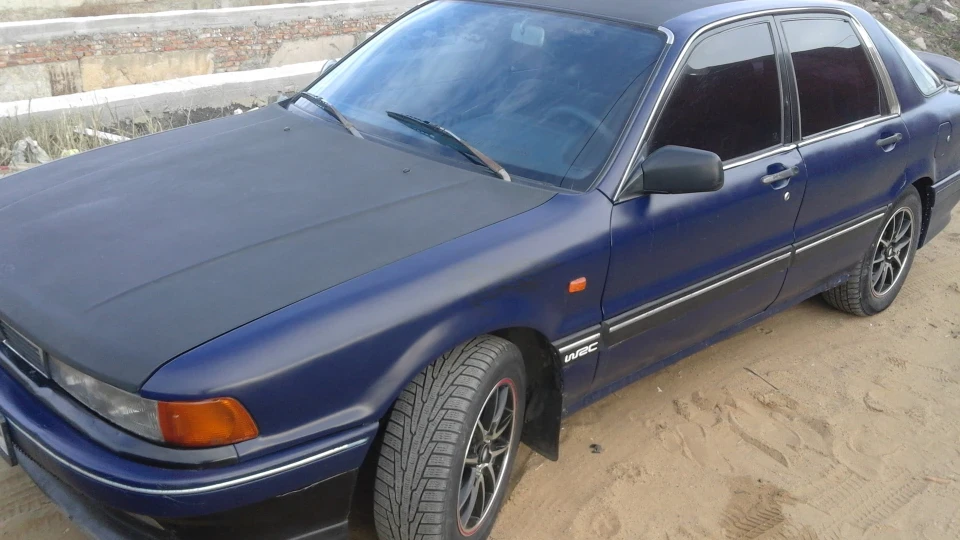 Mitsubishi Galant 4