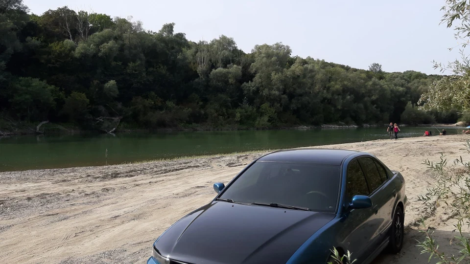 Mitsubishi Galant