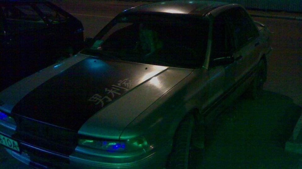 Mitsubishi Galant 2